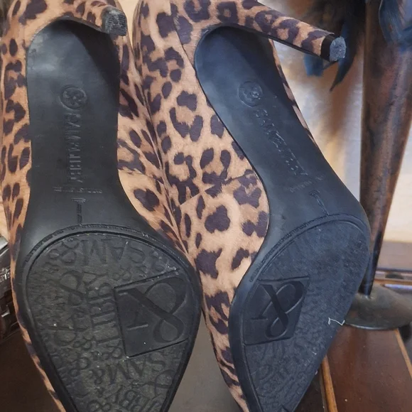 Sam & Libby Leopard Print Women's Shoes - Picture 5 of 5